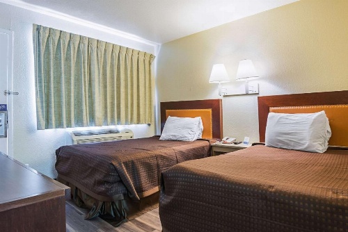 Rodeway Inn Kissimmee image 11